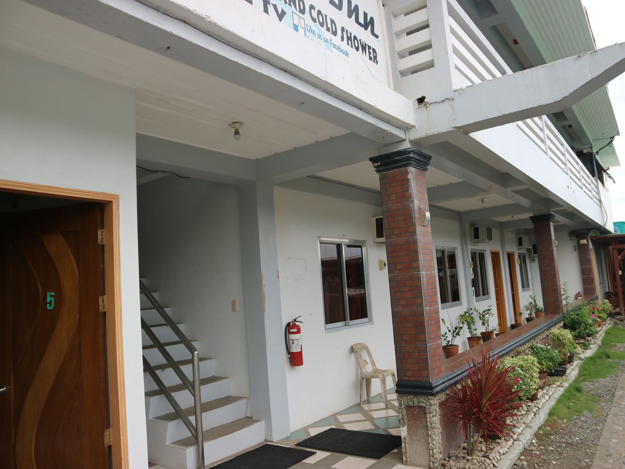 Pacific Waves Inn Baler Exterior photo